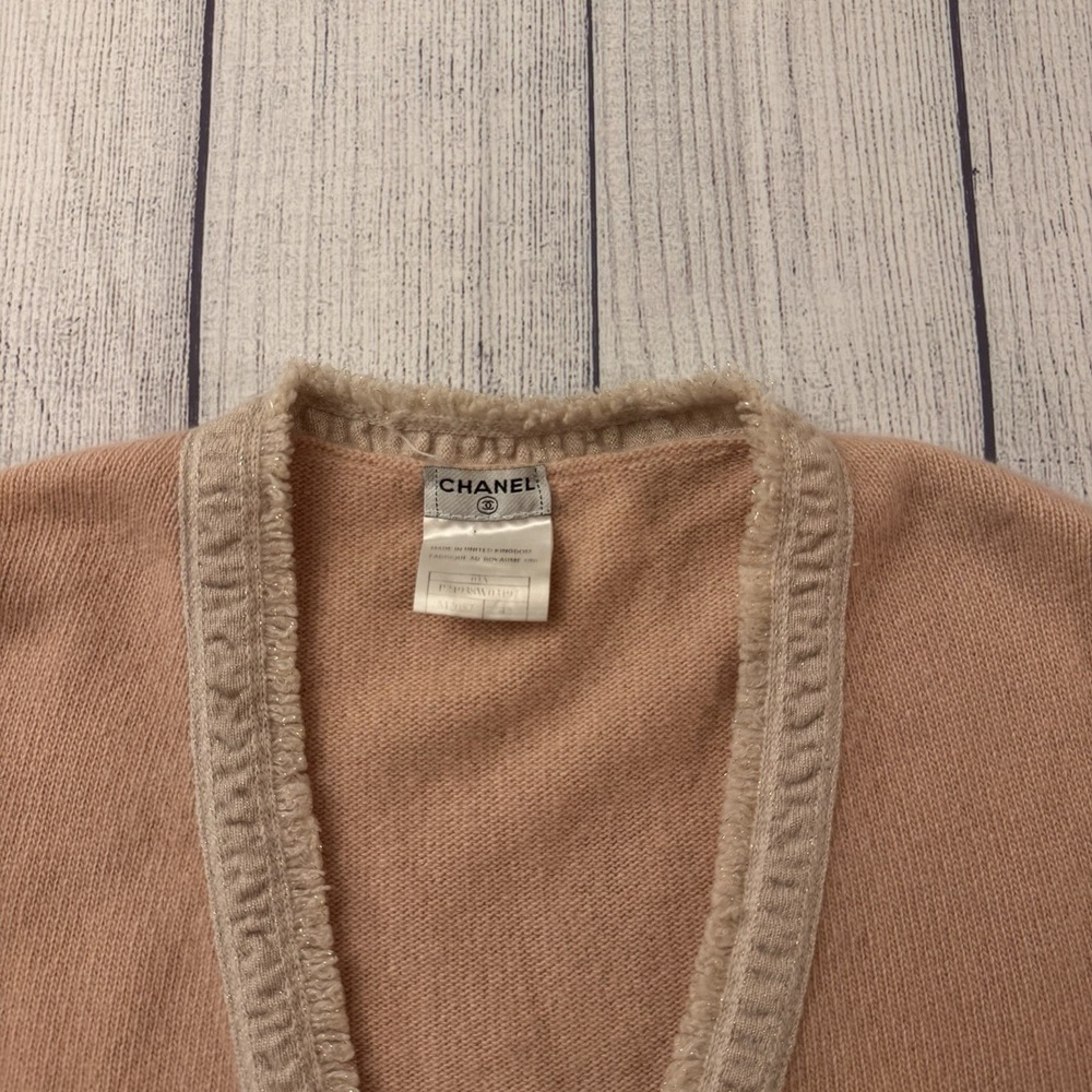 CHANEL 03A Pink 100% Cashmere Fringe Trim Open Front Cardigan Sweater Size 42 - Picture 2 of 13